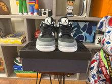 Load image into Gallery viewer, Jordan 4 “Fear”
