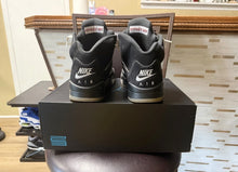 Load image into Gallery viewer, Jordan 5 “Black Metallic”
