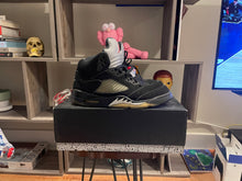 Load image into Gallery viewer, Jordan 5 “Black Metallic”
