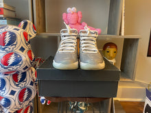 Load image into Gallery viewer, Jordan 11 “Cool Grey”
