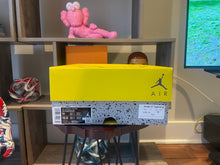 Load image into Gallery viewer, Jordan 4 “Lightning”
