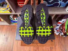 Load image into Gallery viewer, VNDS Nike Air Max 95 “Neon”
