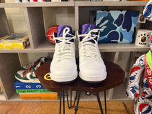 Load image into Gallery viewer, 2013 Jordan 5 “Grape”
