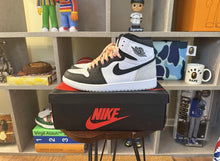 Load image into Gallery viewer, VNDS Jordan 1 “Bleached Coral”
