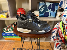 Load image into Gallery viewer, Jordan 4 “Oreo”

