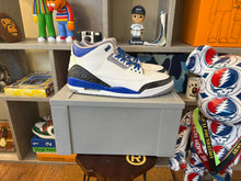 Load image into Gallery viewer, VNDS Jordan 3 “Racer Blue”
