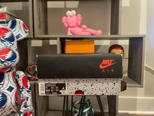 Load image into Gallery viewer, Jordan 4 “Fire Red”
