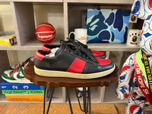 Load image into Gallery viewer, Saint Laurent Court Classic
