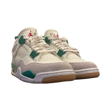 Load image into Gallery viewer, VNDS Jordan 4 SB “Pine Green”
