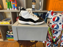 Load image into Gallery viewer, VNDS Jordan 11 “Concord”
