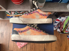 Load image into Gallery viewer, Vans Souvenir “Asphalt”
