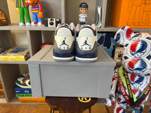 Load image into Gallery viewer, VNDS Jordan 3 “Midnight Navy”
