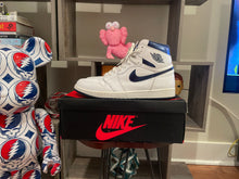 Load image into Gallery viewer, Jordan 1 “Metallic Navy”
