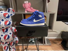Load image into Gallery viewer, DS Jordan 1 “Hyper Royal”
