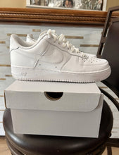 Load image into Gallery viewer, VNDS Nike Air Force 1 “Triple White”
