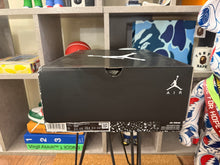 Load image into Gallery viewer, DS Jordan 6 “Reverse Oreo”
