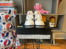 Load image into Gallery viewer, 2012 Jordan 4 “White Cement”
