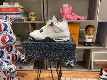Load image into Gallery viewer, VNDS Jordan 4 “Midnight Navy”
