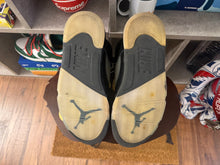 Load image into Gallery viewer, Jordan Retro 5 “Black Metallic”

