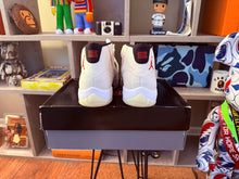 Load image into Gallery viewer, DS Jordan 11 “Platinum Tint”
