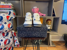 Load image into Gallery viewer, Jordan 4 “Midnight Navy”
