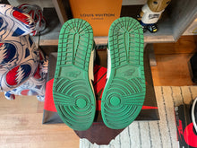 Load image into Gallery viewer, Jordan 1 “Pine Green”
