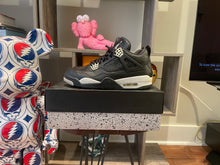 Load image into Gallery viewer, 2015 Jordan 4 “Oreo”
