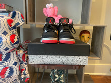 Load image into Gallery viewer, Jordan 4 “Bred”
