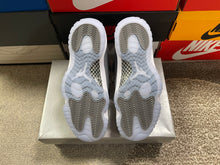 Load image into Gallery viewer, DS Jordan 11 “Cool Grey”
