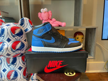 Load image into Gallery viewer, DS Jordan 1 “Royal”
