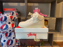 Load image into Gallery viewer, VNDS Nike Air Force 1 “Stussy”
