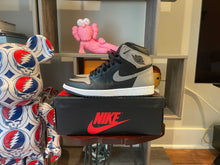 Load image into Gallery viewer, VNDS Jordan 1 “Shadow”
