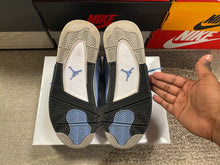 Load image into Gallery viewer, VNDS Jordan 4 “University Blue”
