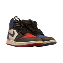 Load image into Gallery viewer, Jordan 1 “Top 3”
