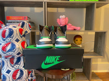 Load image into Gallery viewer, DS Jordan 1 “Lucky Green”
