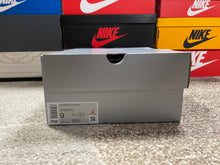 Load image into Gallery viewer, DS Jordan 13 “Playoffs”
