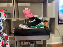 Load image into Gallery viewer, VNDS Jordan 3 “Pine Green”
