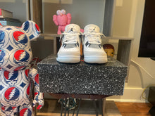 Load image into Gallery viewer, VNDS Jordan 4 “Military Black”
