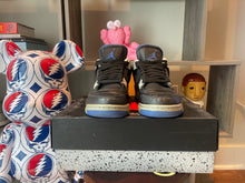 Load image into Gallery viewer, Jordan 4 “Motorsport Alternate”
