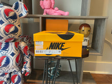 Load image into Gallery viewer, VNDS Jordan 1 “Taxi”
