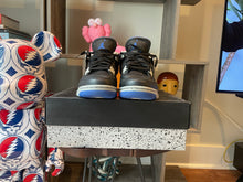 Load image into Gallery viewer, VNDS Jordan 4 “Motorsport Alternate”
