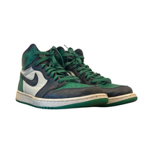 Load image into Gallery viewer, Jordan 1 “Pine Green”
