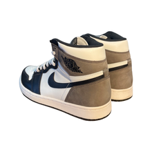 Load image into Gallery viewer, Jordan 1 "Mocha"
