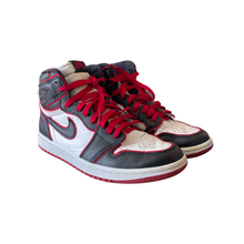 Load image into Gallery viewer, Jordan 1 "Bloodline"
