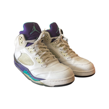 Load image into Gallery viewer, Jordan 5 "Grape"
