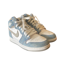 Load image into Gallery viewer, VNDS Jordan 1 "Hyper Royal"

