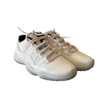 Load image into Gallery viewer, Jordan 11 Low "Legend Blue"
