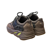 Load image into Gallery viewer, Yeezy 700 "Mauve"
