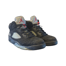 Load image into Gallery viewer, 2011 Jordan 5 "Black Metallic"
