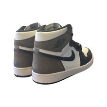 Load image into Gallery viewer, Jordan 1 "Mocha"
